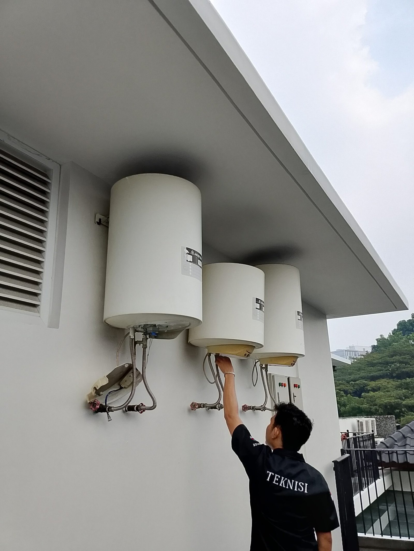 Servis Water Heater Ariston