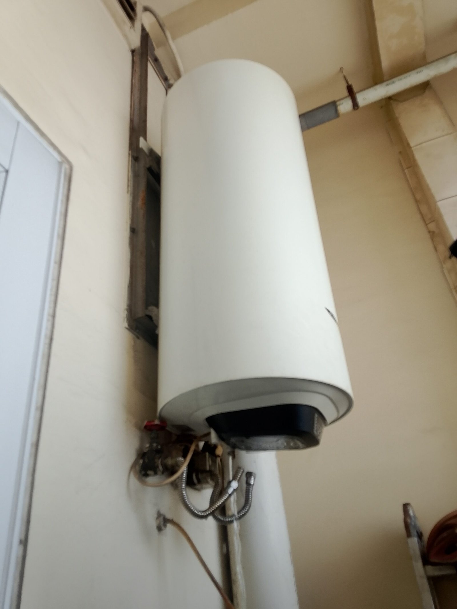Service Water Heater Ariston Ubud